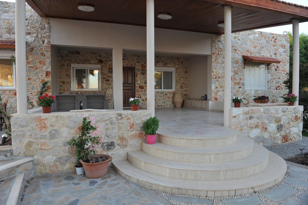 Sealine Pefki (Rhodes)