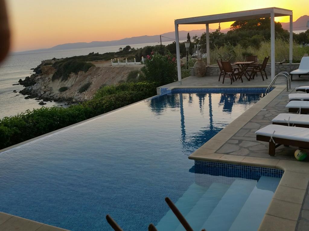 Sealine Pefki (Rhodes)